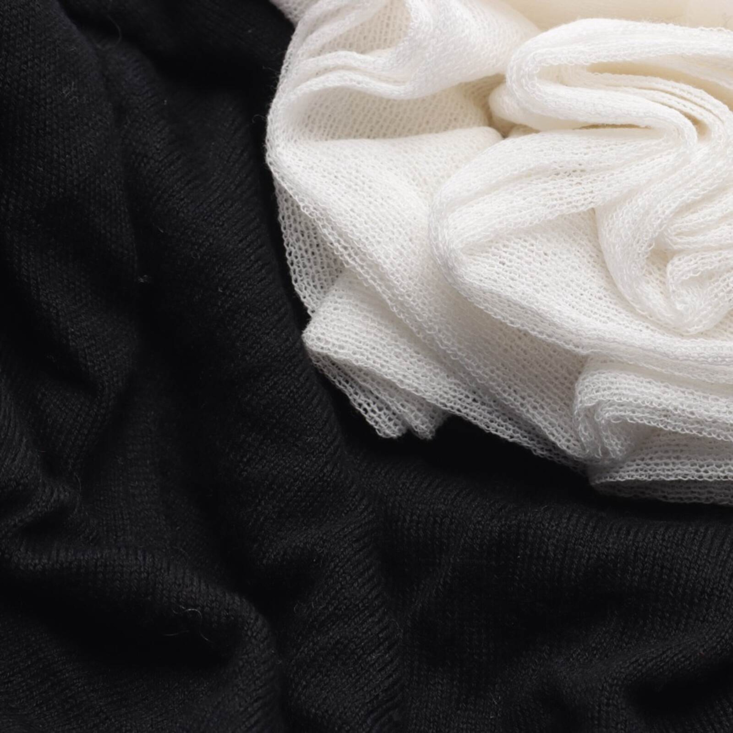 VALENTINO Sweater & Cardigan in XS in Black