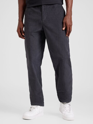 Regular Pantaloni eleganți 'CLUB' de la Nike Sportswear pe negru: față