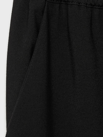 MANGO Regular Hose 'FLUIDO' in Schwarz