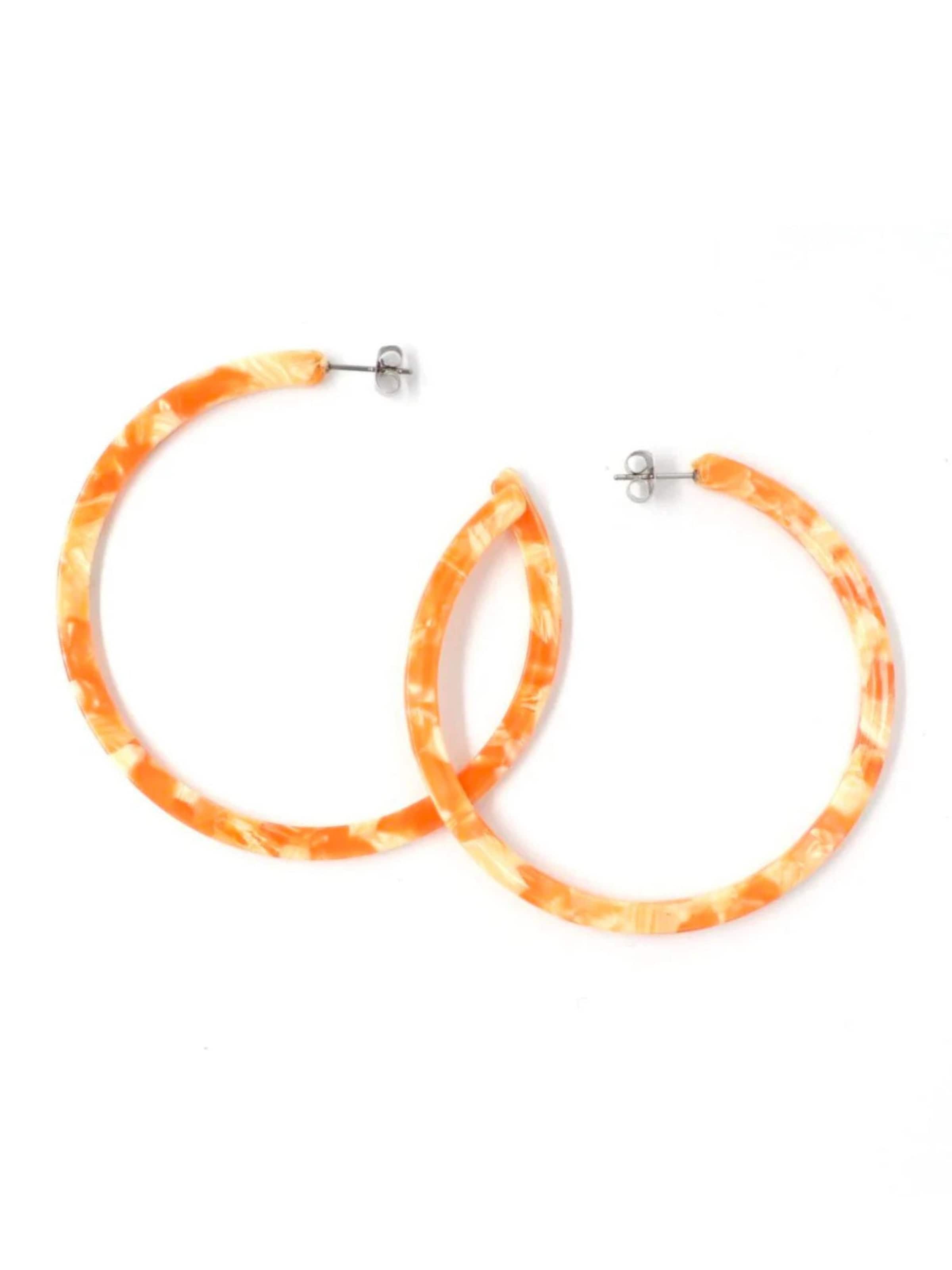 Fräulein Wunder Ohrringe 'Acetat Anne'‌‌‌‌‌‌ in Orange: Vorderseite