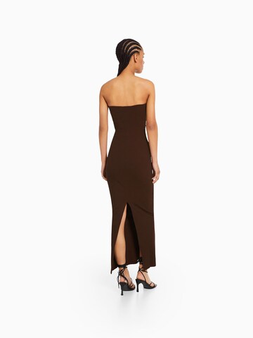 Robe de soirée Bershka en marron