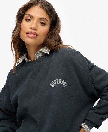 Sweat-shirt 'Athletic Essentials' Superdry en bleu