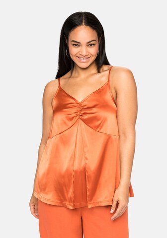 SHEEGO - Top en naranja: frente