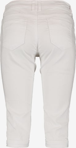 Hailys - Slimfit Pantalón 'Jenna' en blanco