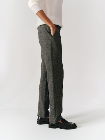 regular Pantaloni 'Carso 1' di TATUUM in grigio
