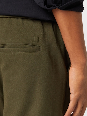 Les Deux Regular Trousers 'Patrick' in Green