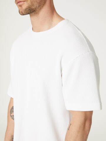 DAN FOX APPAREL - Camiseta 'Christoph' en blanco