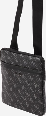 GUESS - Bolso de hombro 'Vezzola' en negro