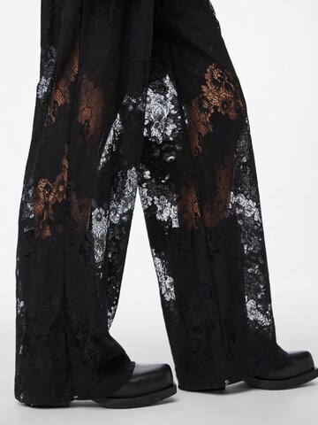PIECES Loosefit Hose 'PCNORINNE' in Schwarz