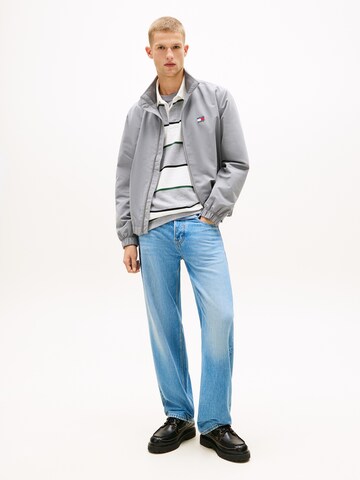 Tommy Jeans Tussenjas 'ESSENTIAL' in Grijs