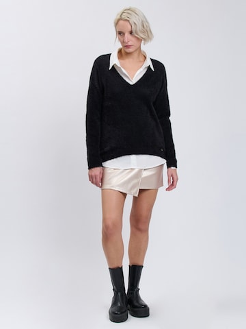 Influencer - Jersey en negro