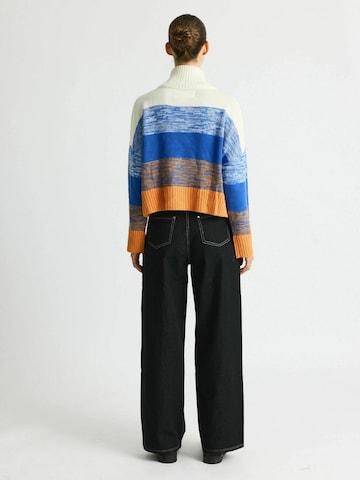 Résumé Neulepaita ' TuanaRS ' värissä sininen