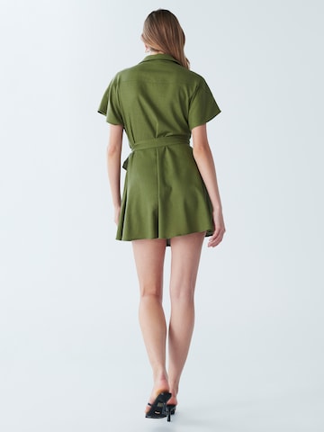 BWLDR - Vestidos camiseiros 'Lori' em verde: atrás