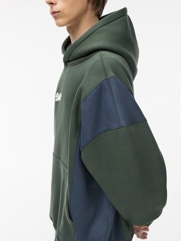 Sweat-shirt Pull&Bear en vert