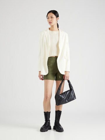 Marks & Spencer Regular Shorts in Grün