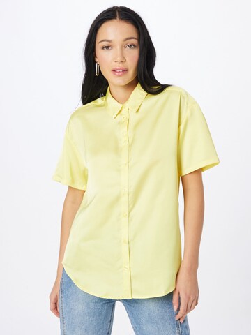 NA-KD Blouse in Yellow: front