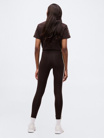 ADIDAS SPORTSWEAR Skinny Fit Спортен панталон 'Essentials' в кафяво