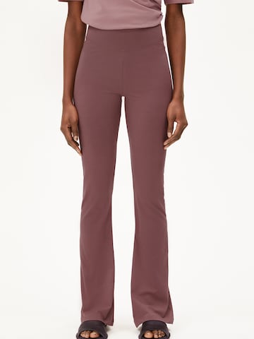 Regular Leggings ARMEDANGELS en violet : devant
