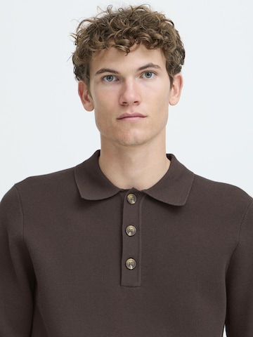 Pullover ' CFABEL ' di Casual Friday in marrone