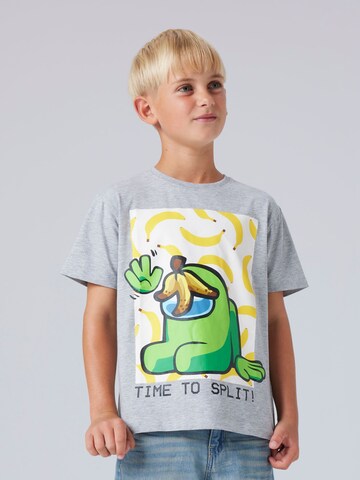 NAME IT Shirt 'Among Us' in Grijs: voorkant