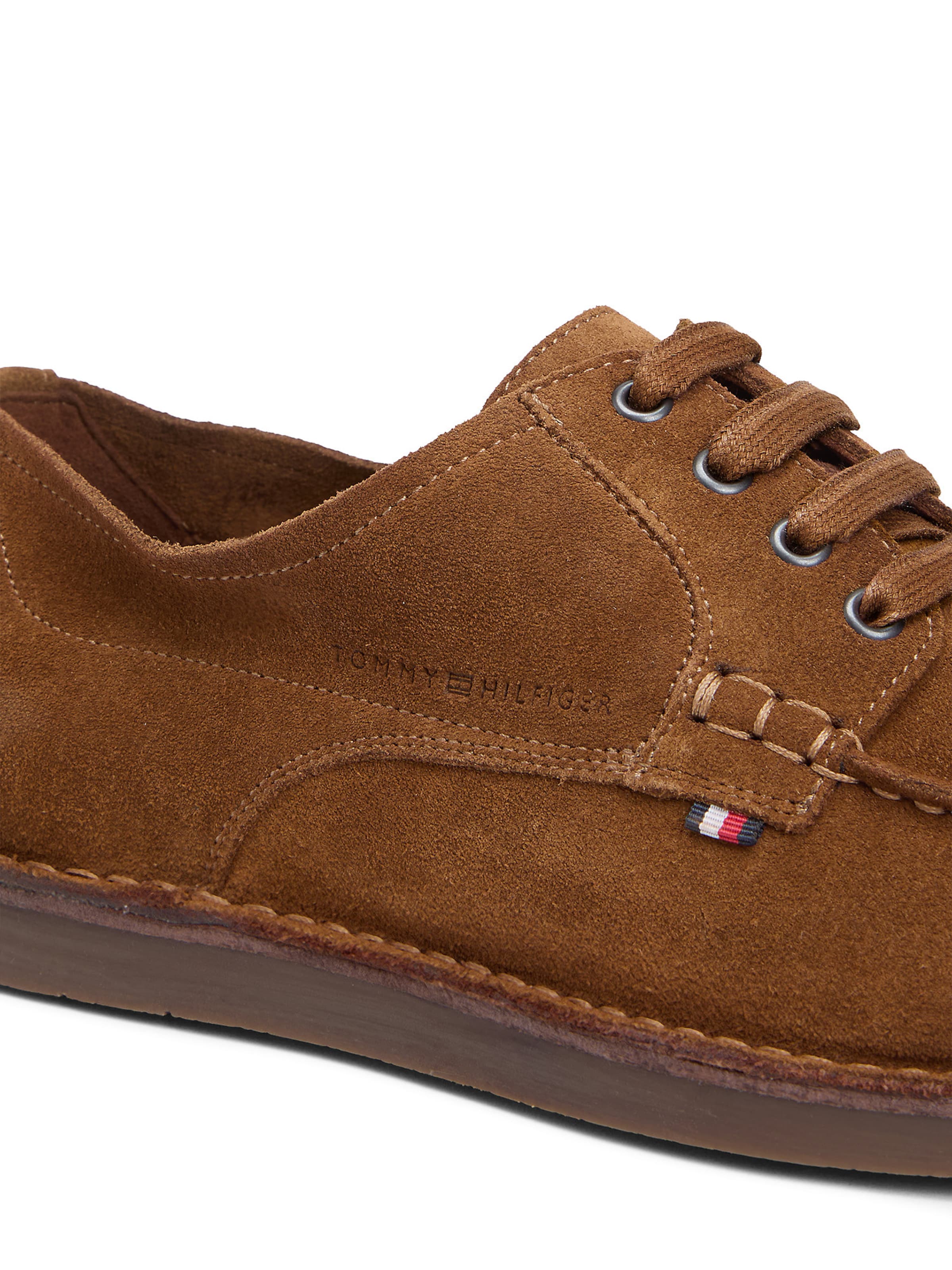 TOMMY HILFIGER Schnürschuh in Braun
