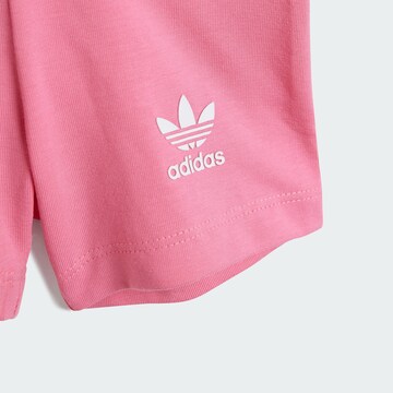 ADIDAS ORIGINALS - Conjunto en rosa