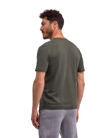 FALKE Shirt in Green