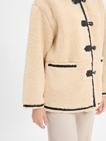 Marie Lund Tussenjas in Beige
