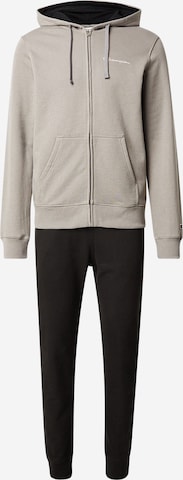 Champion Authentic Athletic Apparel Juoksupuku värissä harmaa: etupuoli