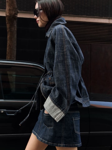 Bershka Overgangsjakke i blå