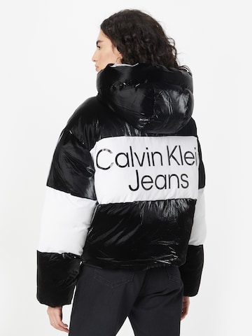 Calvin Klein Jeans Vinterjakke i svart