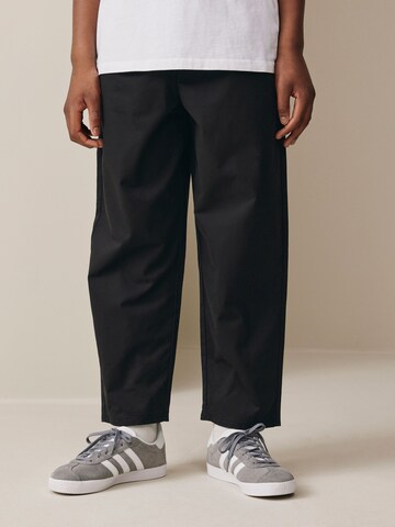 Next Szabványos Nadrág - fekete: elől