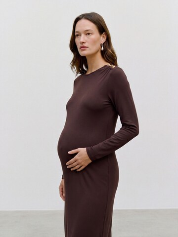 Vero Moda Maternity - Vestido en marrón
