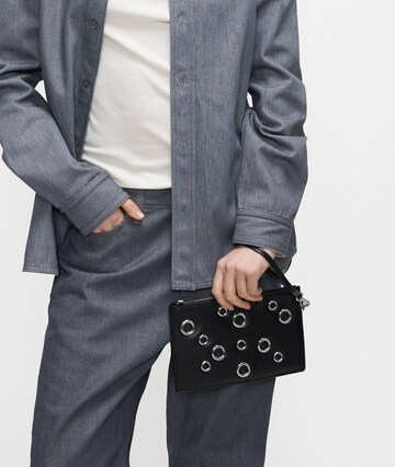 Liebeskind Berlin Clutch in Zwart: voorkant