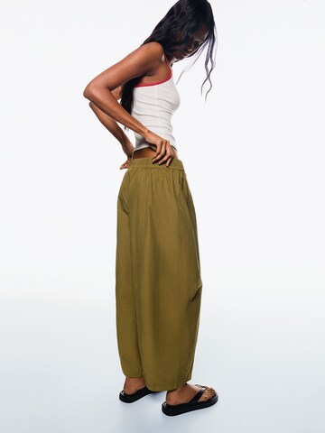 Bershka Baggy Trousers in Green