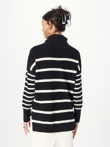 Wallis Pullover i sort