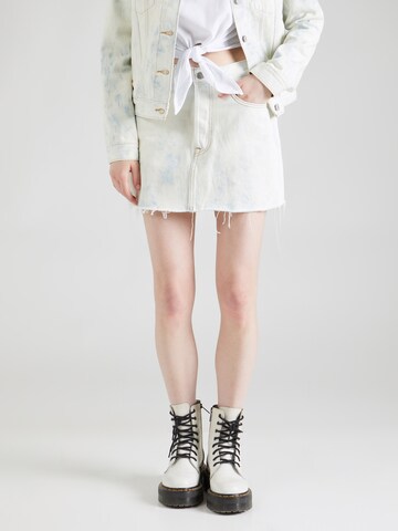 LEVI'S ® Skirt in White: front