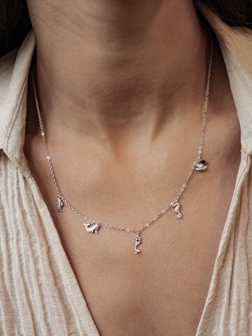 Hey Happiness Ketting 'Ocean Charms' in Zilver: voorkant