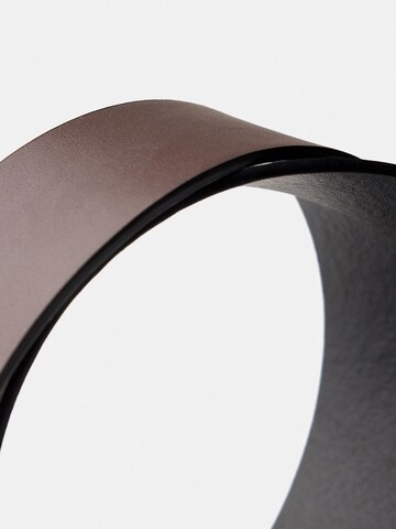 Bershka Riem in Bruin