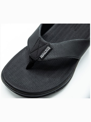 SKECHERS Teenslippers 'Skechers Go Consistent' in Zwart