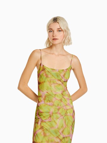 Bershka Zomerjurk in Groen: voorkant