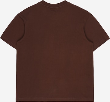 GRUNT - Camiseta 'Ayden' en marrón