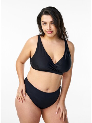 Swim by Zizzi - Triángulo Top de bikini 'Stina' en negro