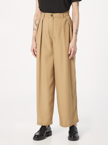 WEEKDAY Loose fit Pleat-Front Pants 'Hazel' in Beige: front