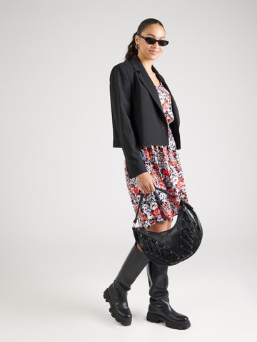 Robe d’été 'SARA' ONLY en noir