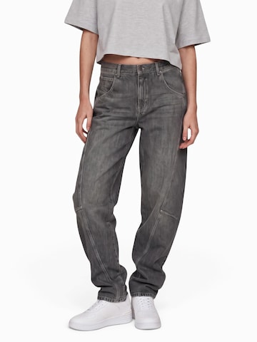 Bershka Barrel Jeansy w kolorze szary: przód