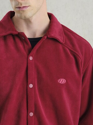 Giesto Comfort fit Button Up Shirt in Red