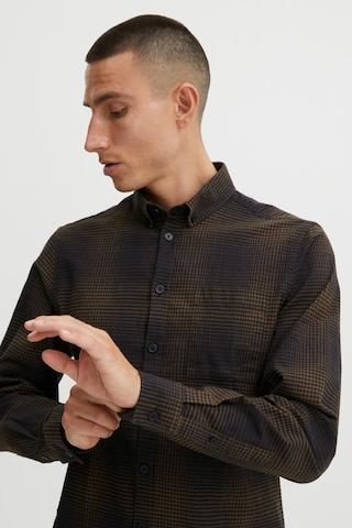 Casual Friday Regular fit Button Up Shirt in Black