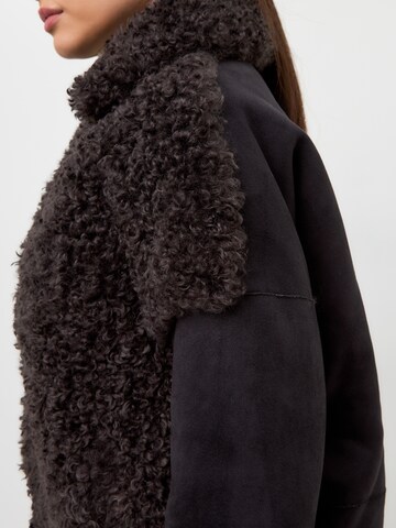 CESARE GASPARI Winter coat in Brown