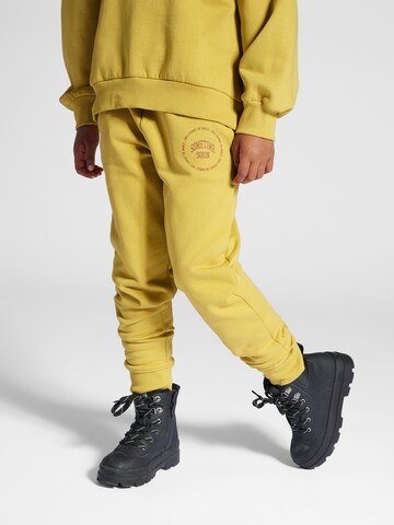 SOMETIME SOON Tapered Hose 'Luna' in Gelb: Vorderseite